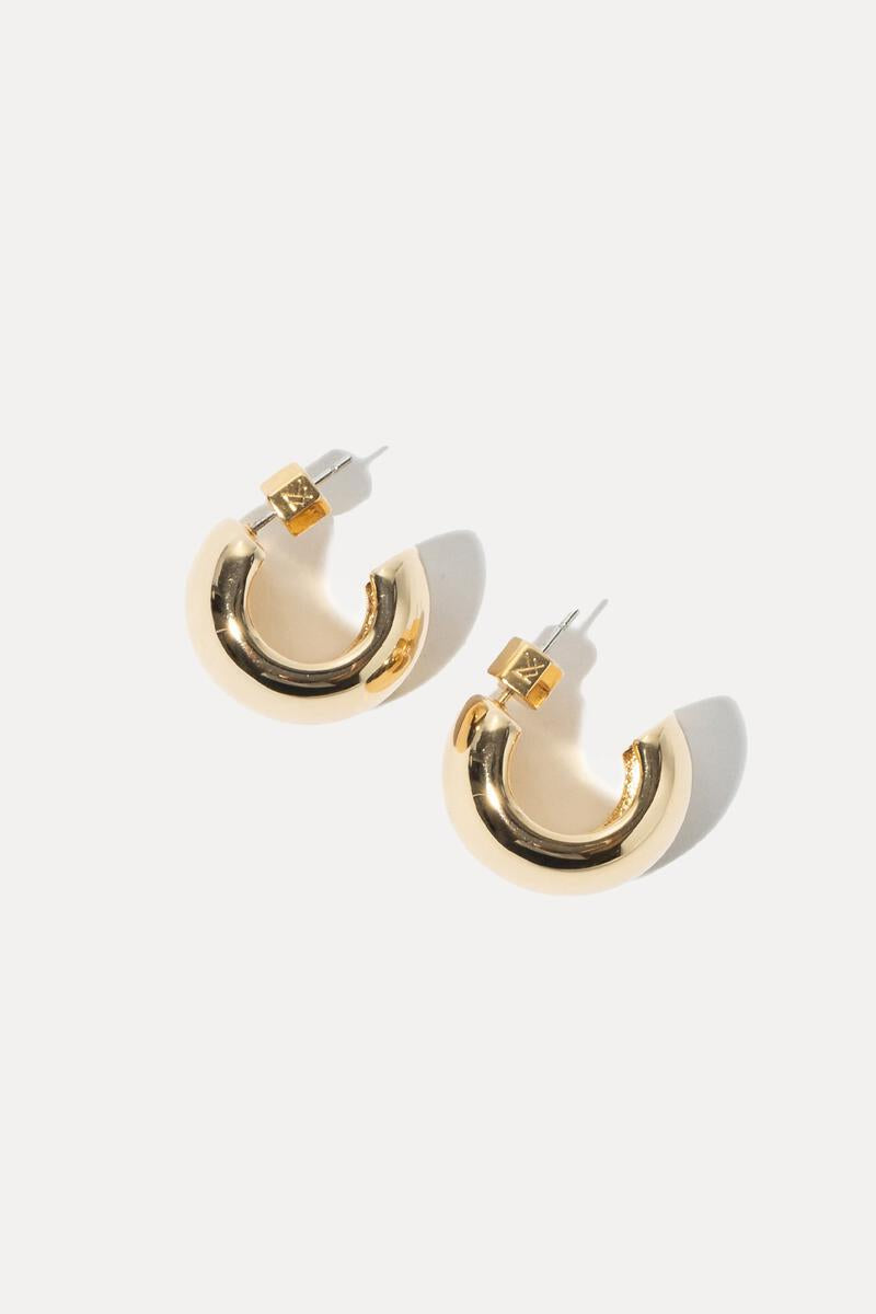 Camilla Hoops