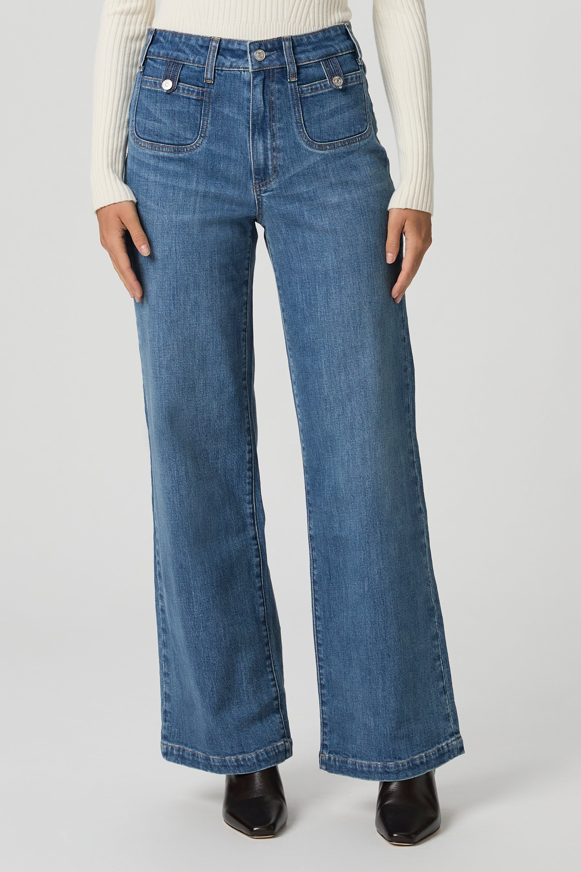 Anessa 31" Wide Leg Jean