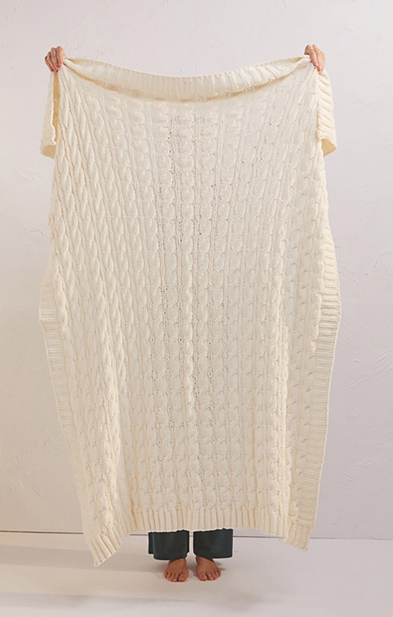 Plush Cable Knit Blanket