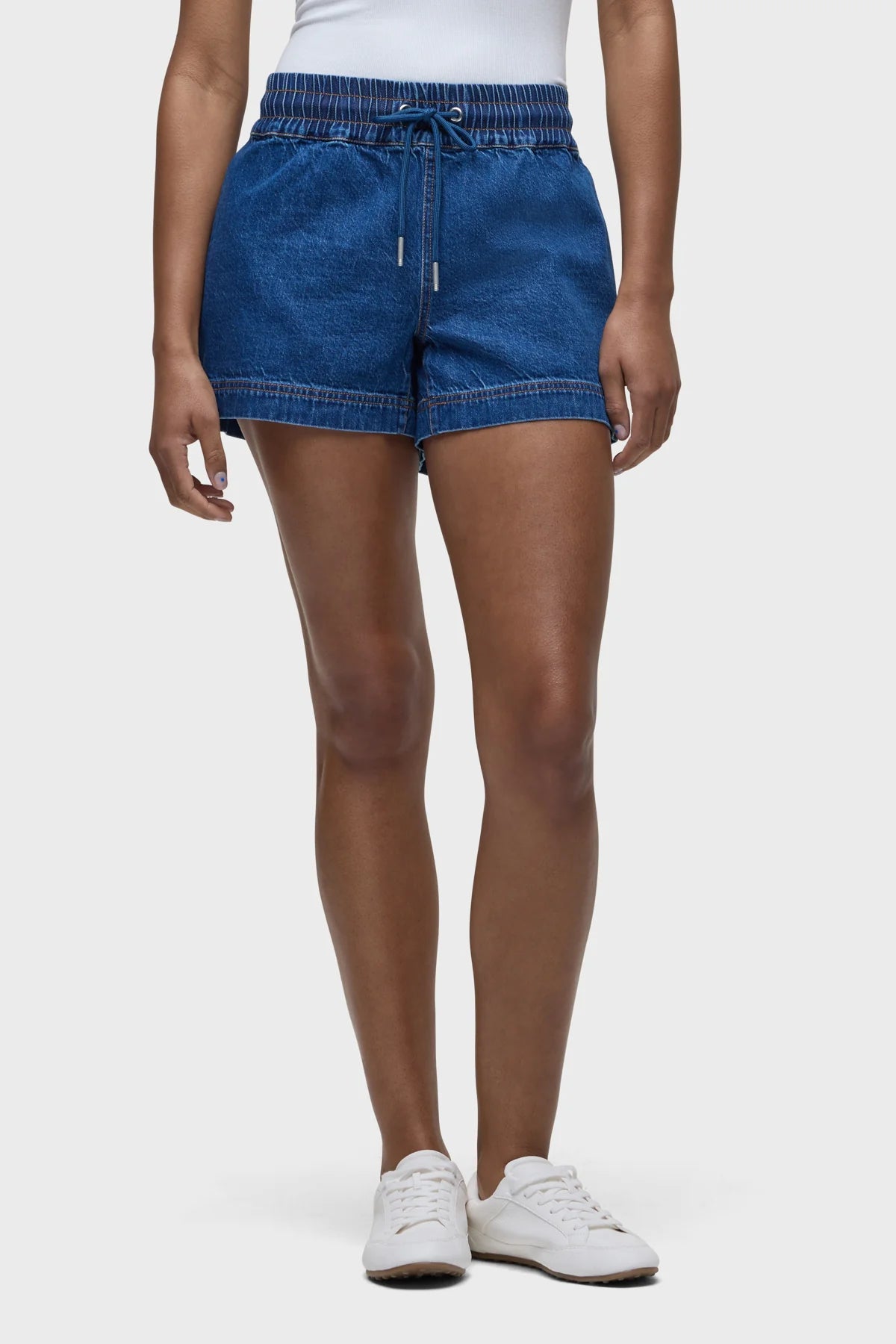 Mid-Rise Drawstring Short