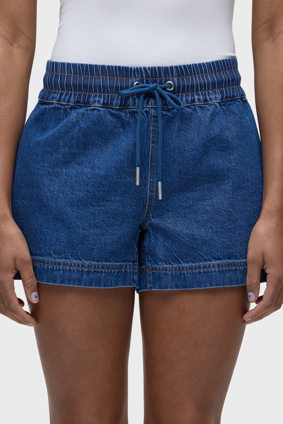 Mid-Rise Drawstring Short