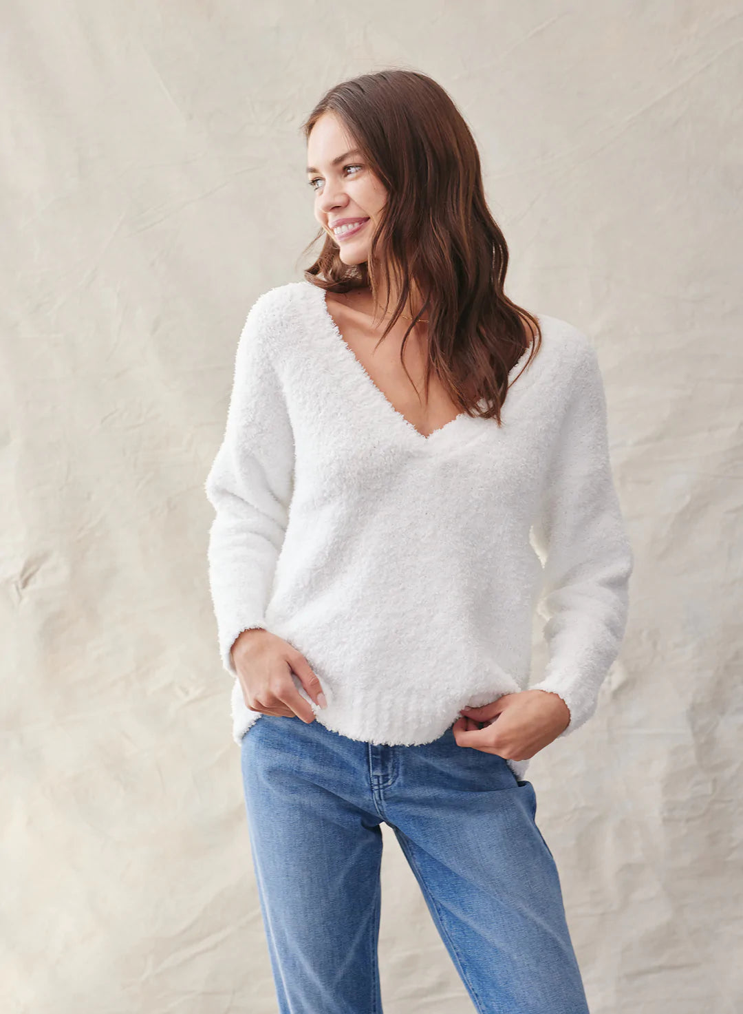 Fuzzy white 2025 v neck sweater