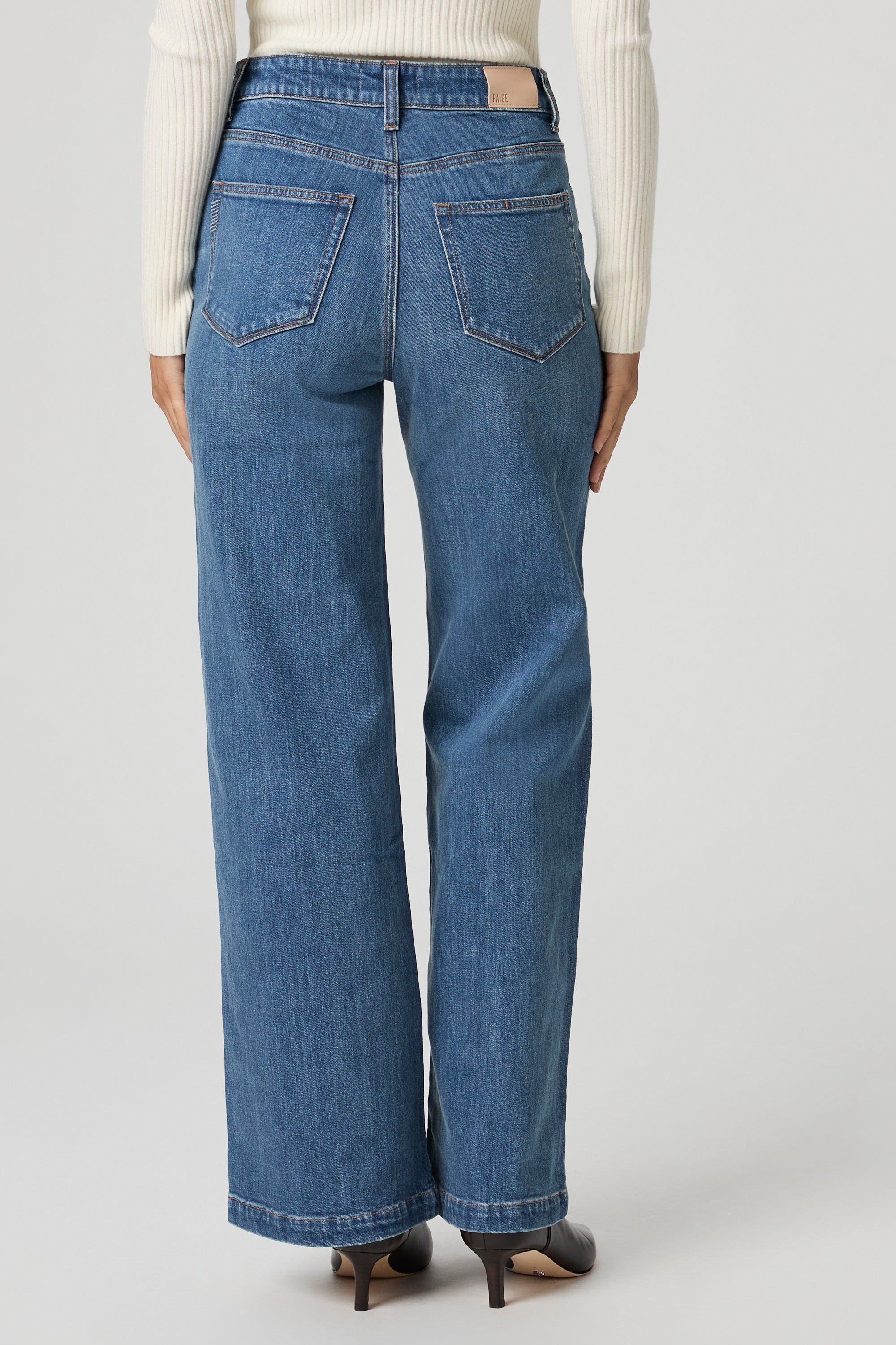 Anessa 31" Wide Leg Jean