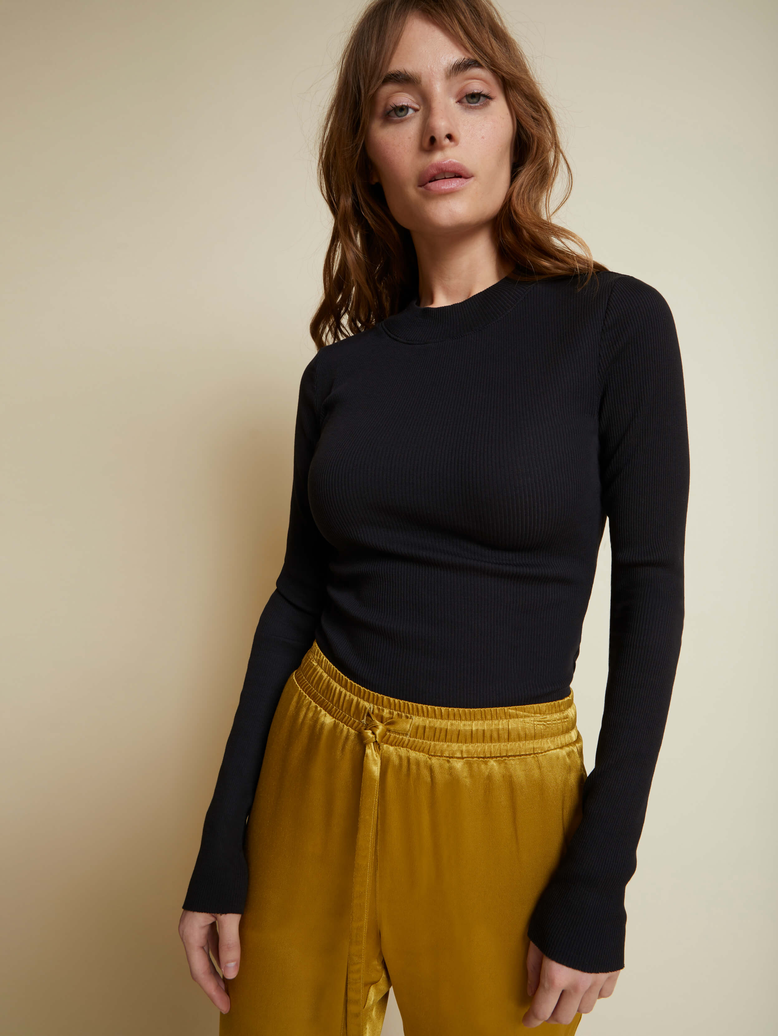 Gina Slim Mock Neck