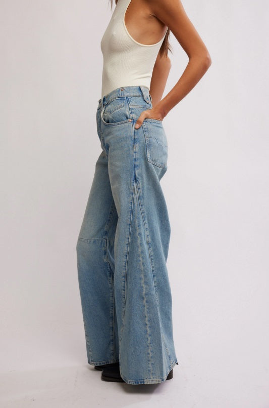 Eden High Slouchy Jeans