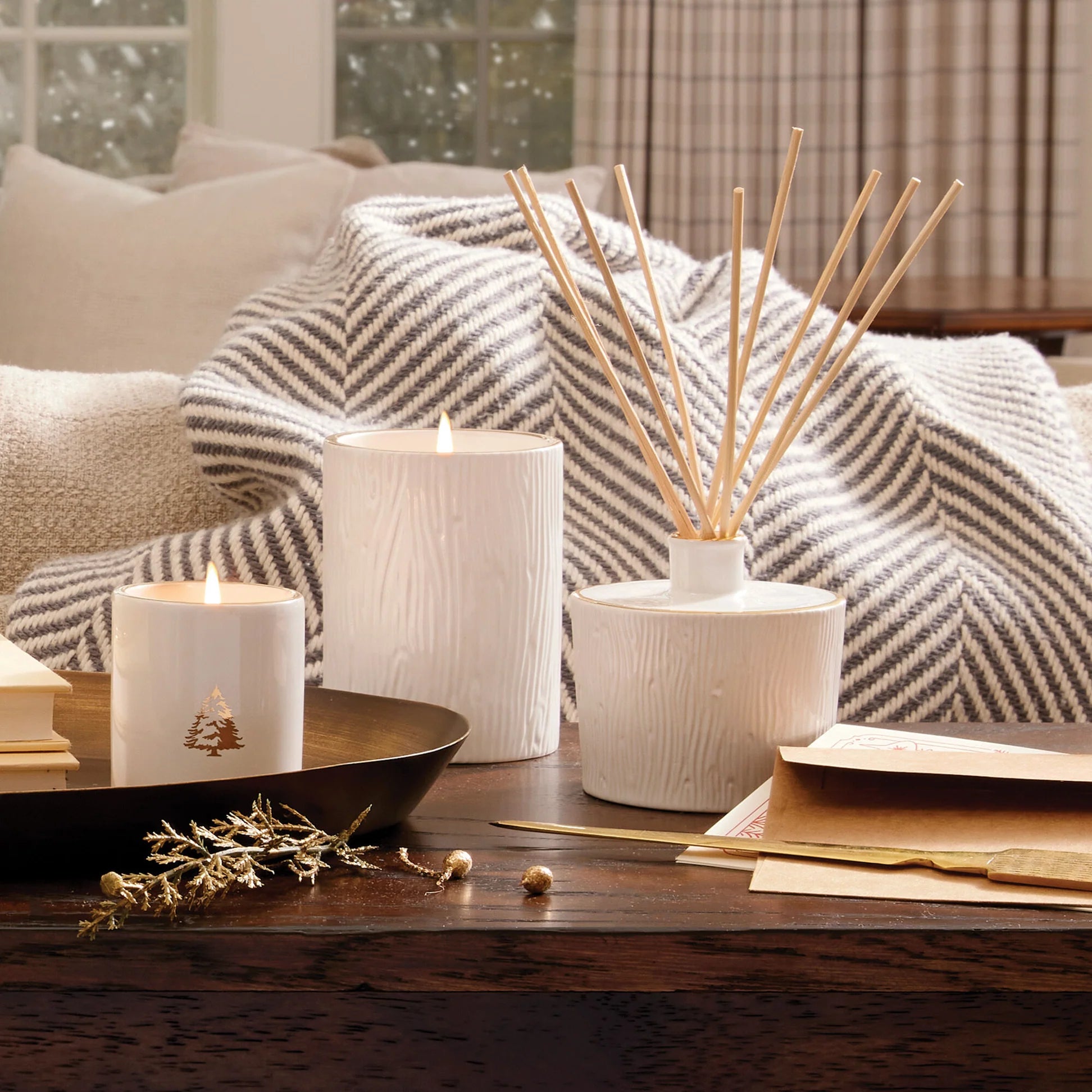 Gilded Medium Poured Candle