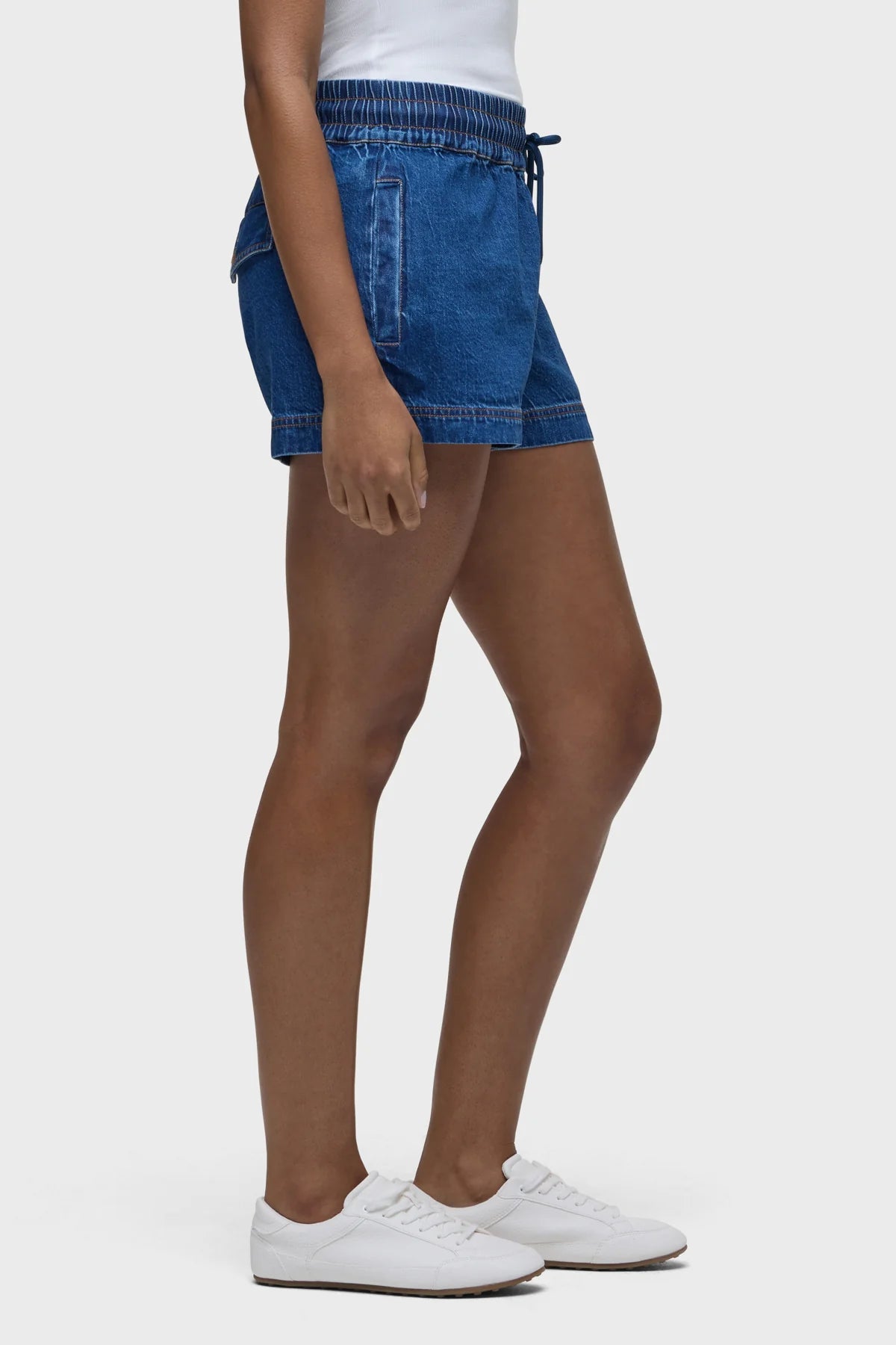 Mid-Rise Drawstring Short
