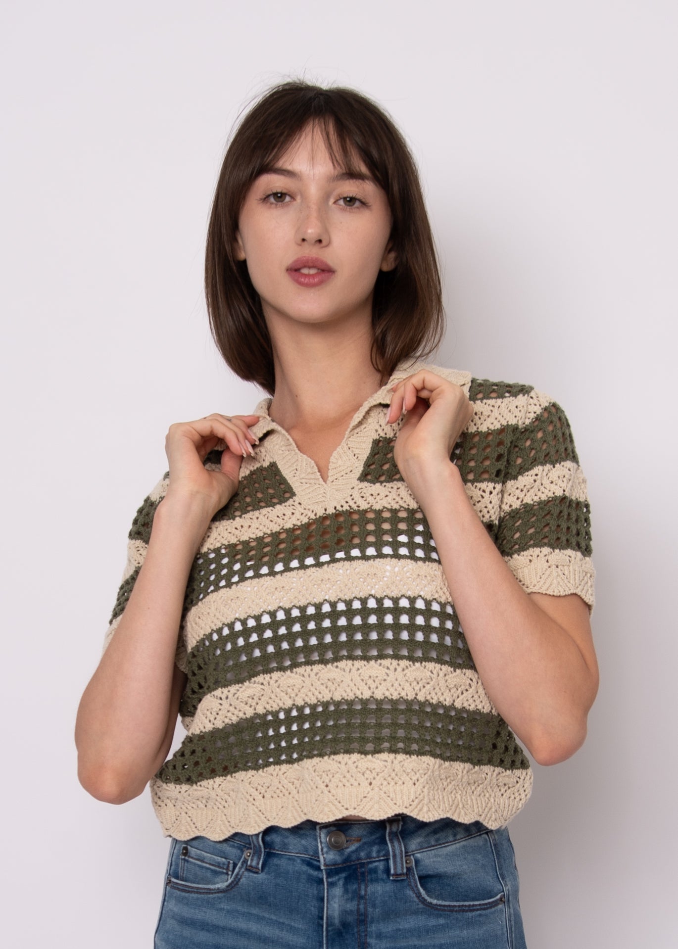 Della Short Sleeve Pullover