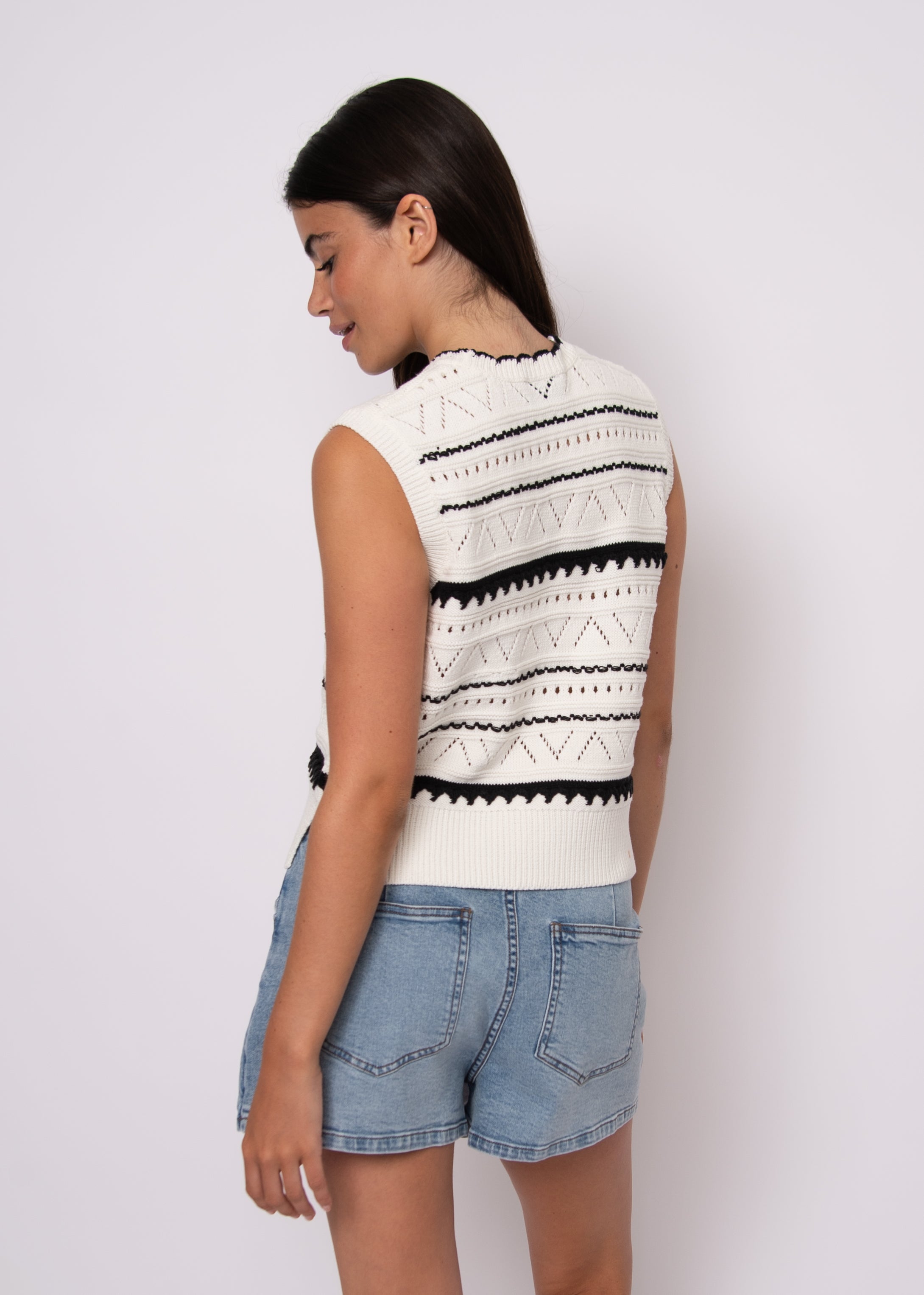 Clara Sleeveless Crew Neck