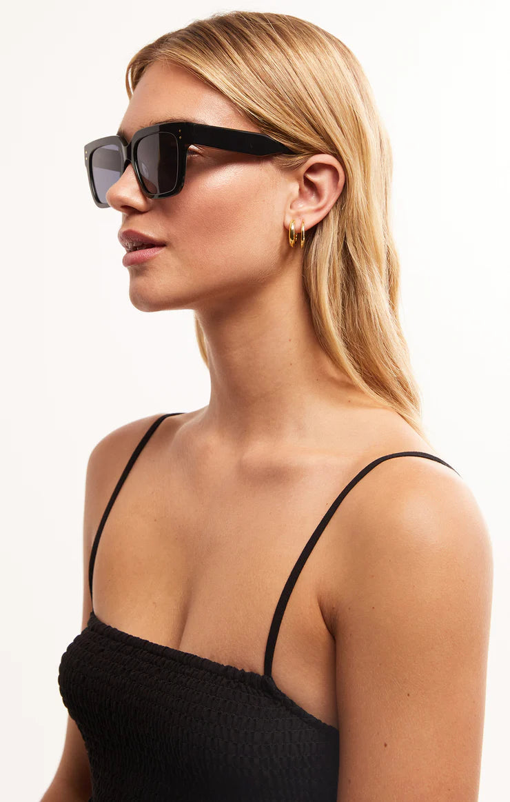 Brunch Time Sunglasses in Polished Black-Grey
