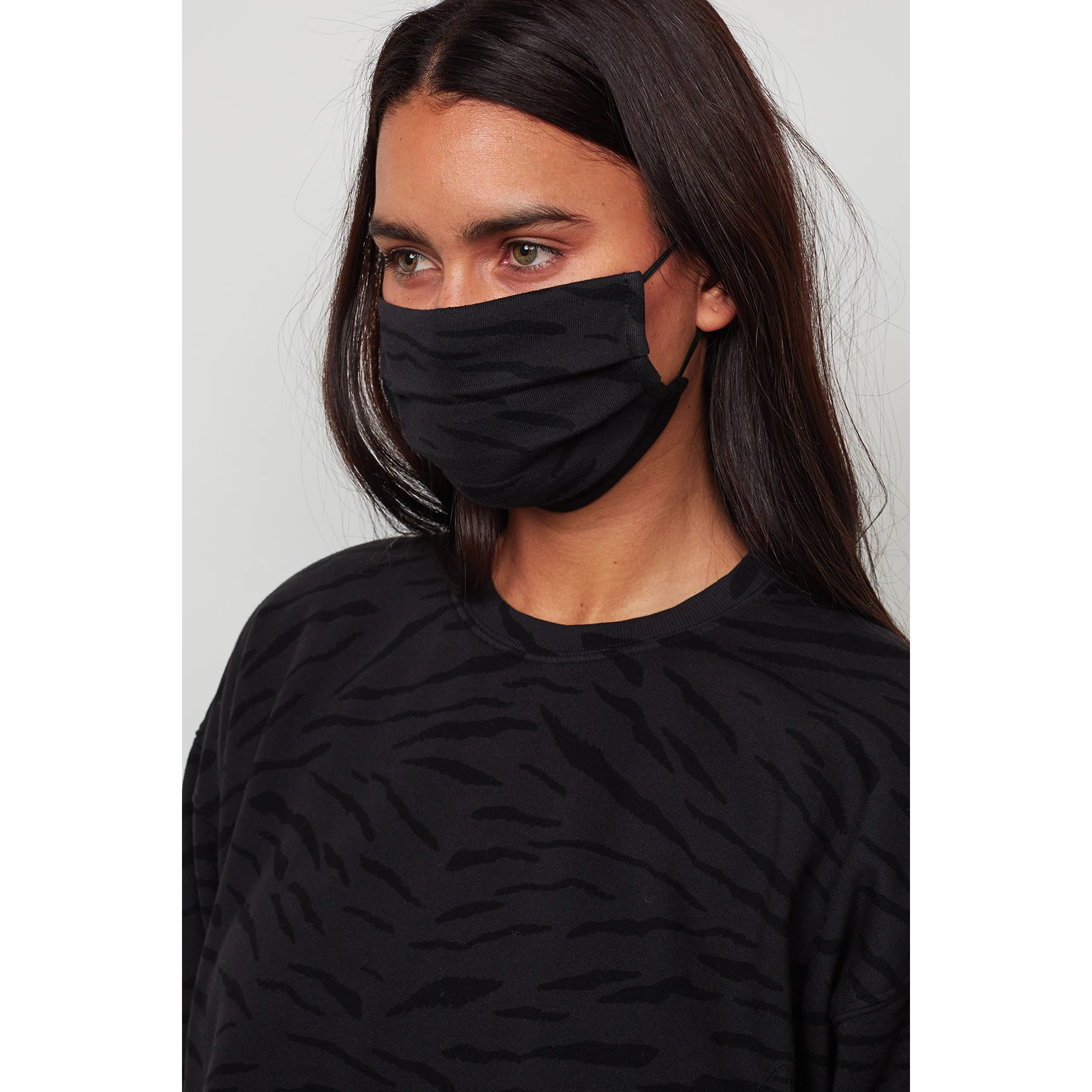 Viena Zebra Exhaust Print Face Mask
